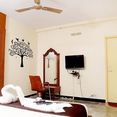 Rich Inn Suites - Next To Accord Metropolitian. Chennai Luaran gambar