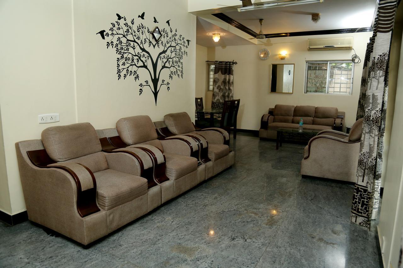 Rich Inn Suites - Next To Accord Metropolitian. Chennai Luaran gambar